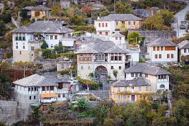 Beberapa Hal yang Dapat Dilakukan di Gjirokaster (Albania)