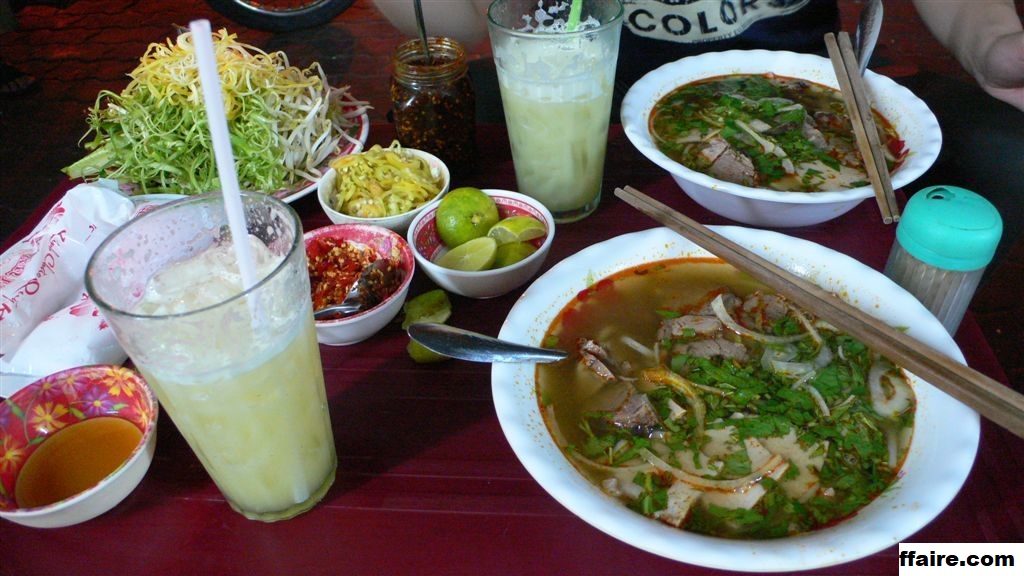 10 Tur Kuliner Terbaik Di Vietnam